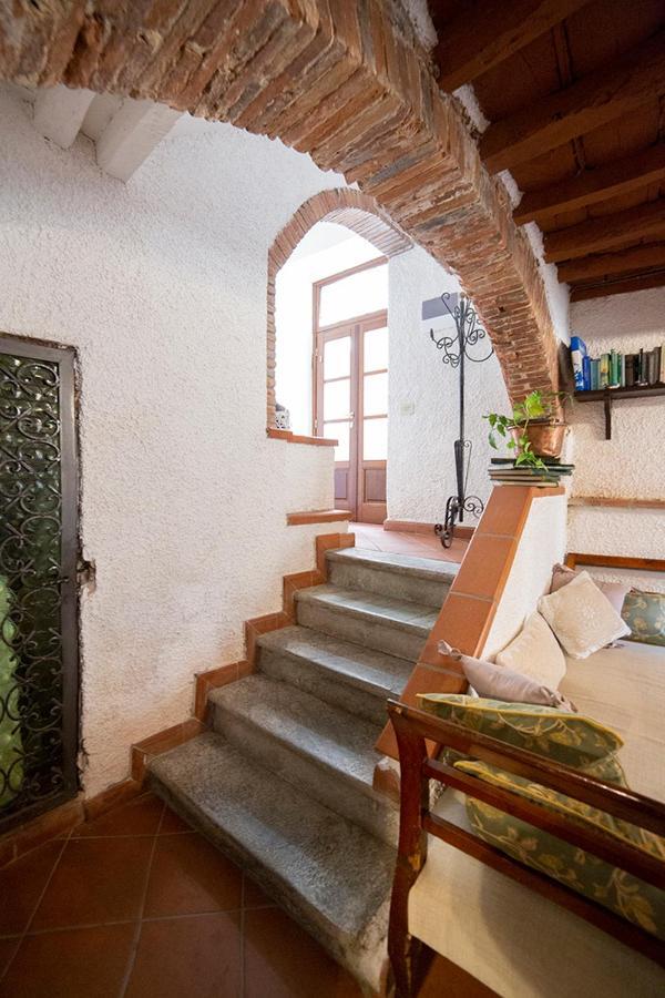 Bed and Breakfast Dulcis In Borgo Santa Lucía Exterior foto